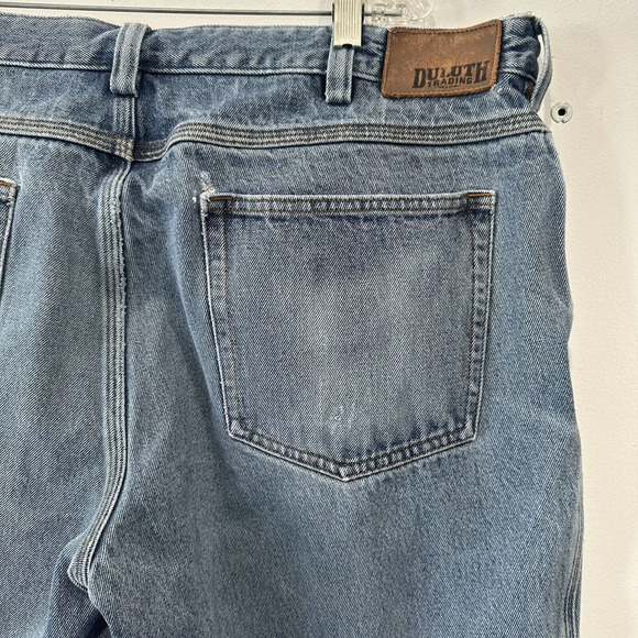 Duluth Trading Flex Ballroom Denim Jeans Men's 40x28 Relaxed Fit Light Wash - Picture 9 of 13